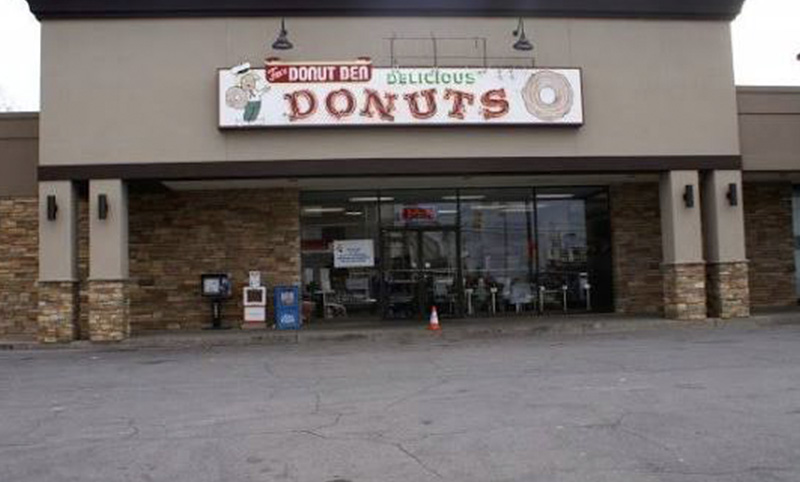 Best Nashville Donut Shop – Fox’s Donut Den